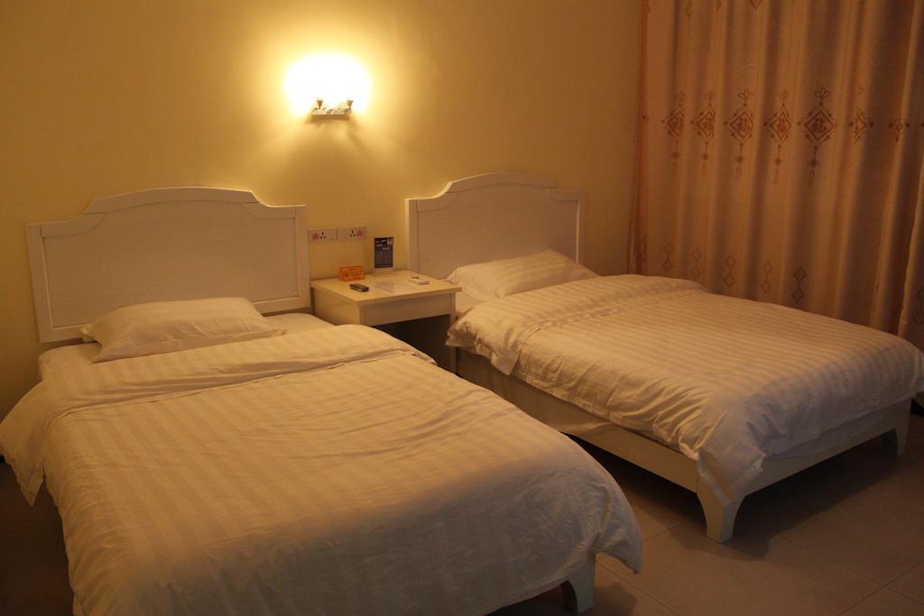 Yangshuo Romantic Inn หยางซั่ว ภายนอก รูปภาพ