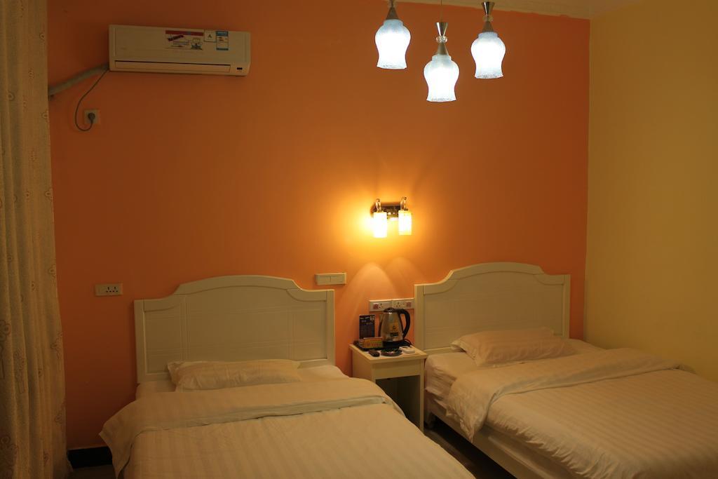 Yangshuo Romantic Inn หยางซั่ว ภายนอก รูปภาพ