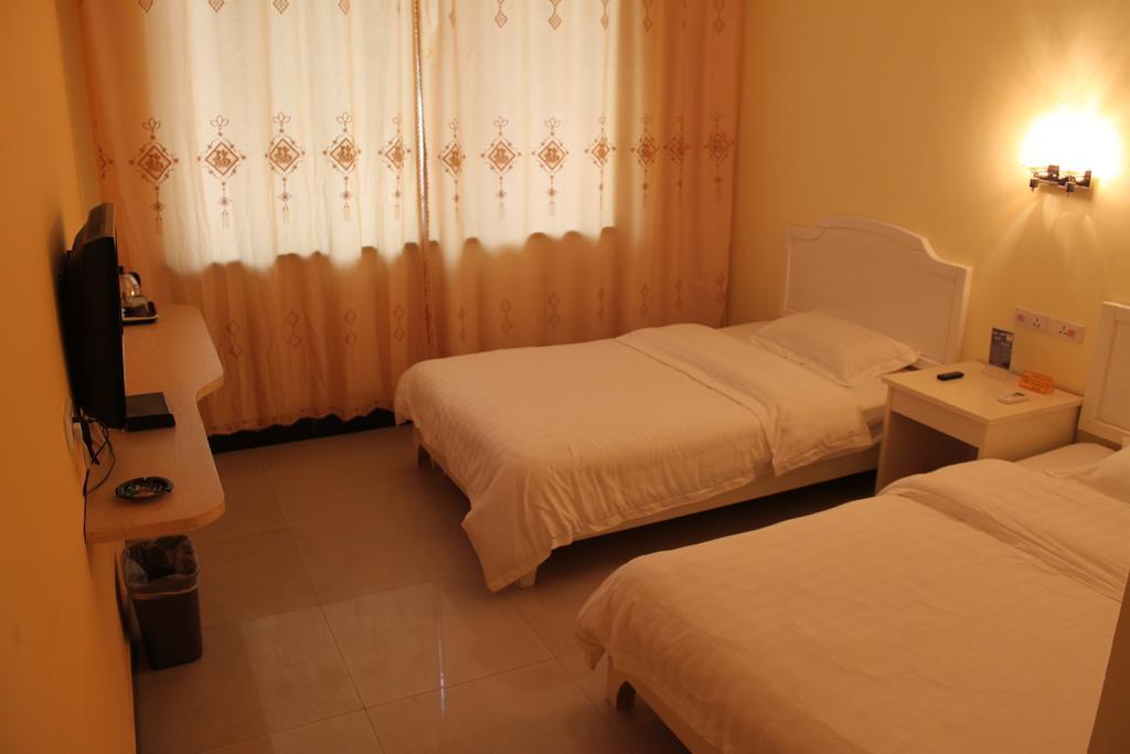 Yangshuo Romantic Inn หยางซั่ว ภายนอก รูปภาพ